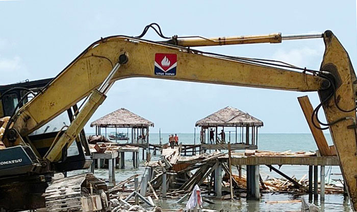 Thêm 7 bungalow xây trái phép ở Phú Quốc bị tháo dỡ
